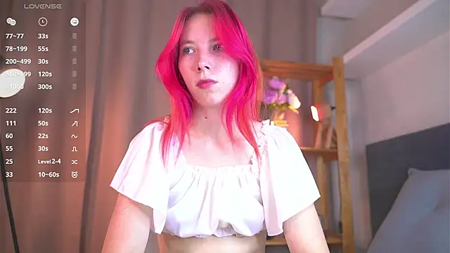 JuliannaWenger online show from 10, 10, 2025