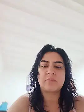 Snapshot of LylaVixxen chatting on 3, 5, 2026 LylaVixxen online show from 3, 5, 2026