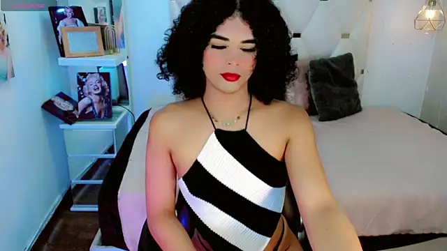 Snapshot of Veronica_Misst_ chatting on 10, 9, 2025 Veronica Misst online show from 10, 9, 2025