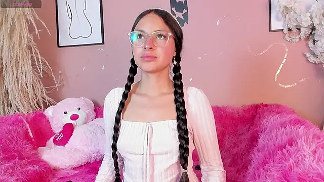 Annie  2 online show from 18, 10, 2025