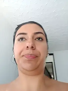 Snapshot of VioletaWalton1 chatting on 17, 9, 2025 VioletaWalton1 online show from 17, 9, 2025
