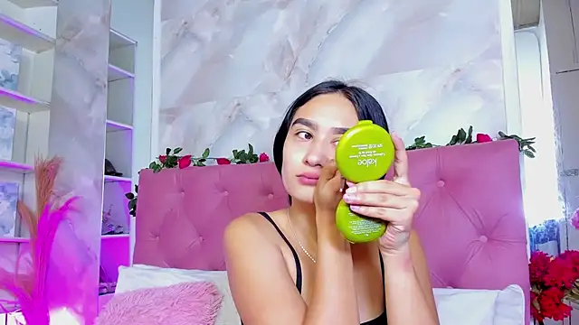 Nicolqueen  online show from 22, 10, 2025