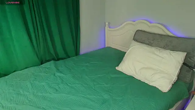 katerine Monroe online show from 19, 10, 2025