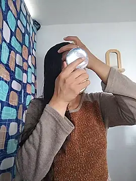 KittyHoleshot87 online show from 18, 2, 2026