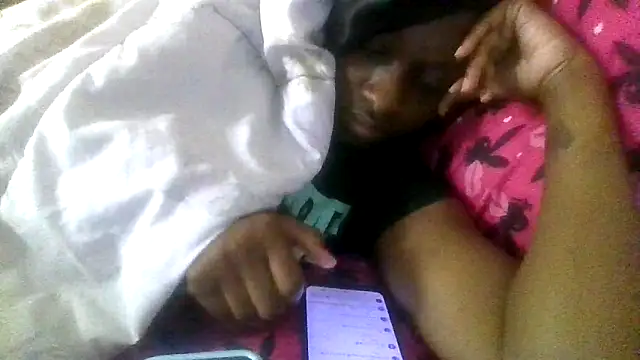 prettymaa online show from 4, 10, 2025