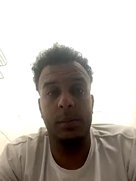 Snapshot of bompatin chatting on 12, 10, 2025 bompatin online show from 12, 10, 2025