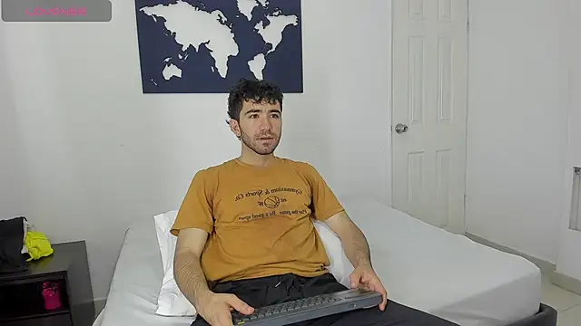 Snapshot of Hot_Maiky chatting on 25, 9, 2025 Hot Maiky online show from 25, 9, 2025