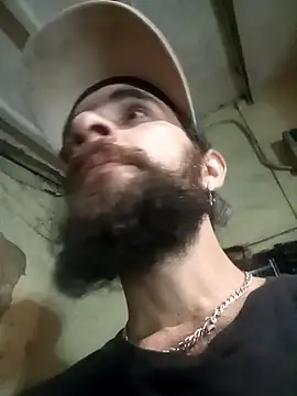 Snapshot of hairy_mannn chatting on 8, 5, 2026 hairy mannn online show from 8, 5, 2026