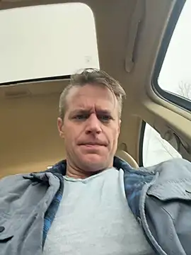 DILFiGuess11 online show from 6, 3, 2026