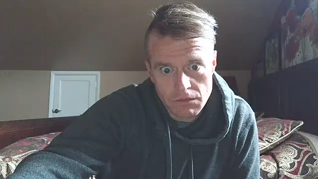 Snapshot of DILFiGuess11 chatting on 23, 5, 2026 DILFiGuess11 online show from 23, 5, 2026