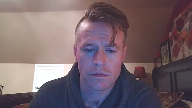 Snapshot of DILFiGuess11 chatting on 24, 5, 2026 DILFiGuess11 online show from 24, 5, 2026
