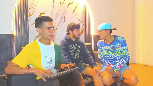 Golldens Dreamss online show from 21, 11, 2025