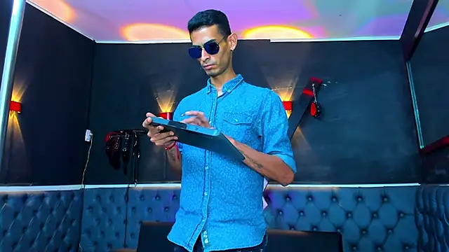 Golldens Dreamss online show from 24, 11, 2025