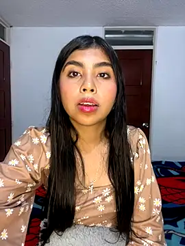 Snapshot of DianeSuns_ chatting on 17, 10, 2025 DianeSuns online show from 17, 10, 2025