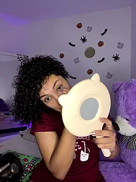 ViolettaMiller  online show from 27, 10, 2025