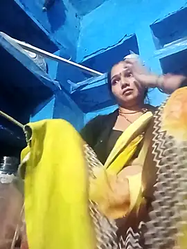 Jooli xx online show from 18, 4, 2026