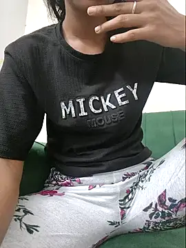 Snapshot of dollyjaan11 chatting on 4, 10, 2025 dollyjaan11 online show from 4, 10, 2025