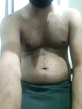 Snapshot of johnysinsr chatting on 4, 11, 2025 johnysinsr online show from 4, 11, 2025