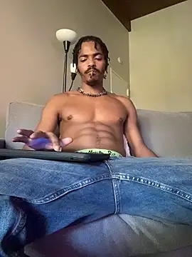 Snapshot of TRILLAHUNG chatting on 24, 10, 2025 TRILLAHUNG online show from 24, 10, 2025