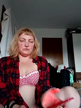 LiluLiluLilu online show from 18, 4, 2026