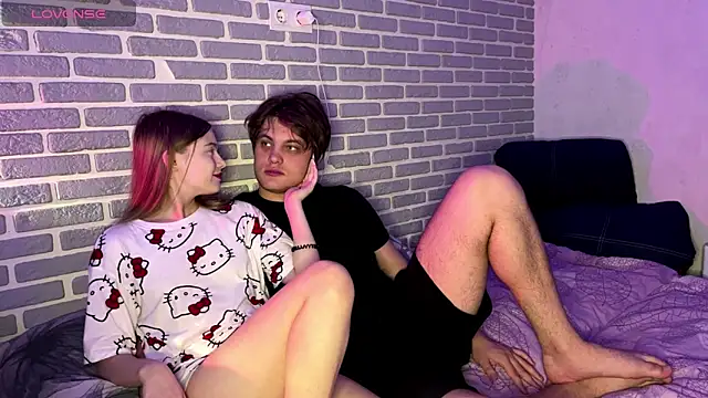 Snapshot of fetchingcouplee chatting on 4, 10, 2025 fetchingcouplee online show from 4, 10, 2025