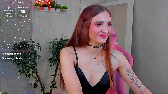 Snapshot of Alisha_Green chatting on 20, 7, 2026 Alisha Green online show from 20, 7, 2026