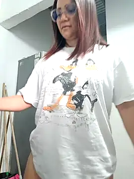 Snapshot of Amanda39 chatting on 8, 10, 2025 Amanda39 online show from 8, 10, 2025