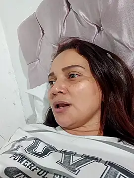 Snapshot of Amanda39 chatting on 6, 11, 2025 Amanda39 online show from 6, 11, 2025