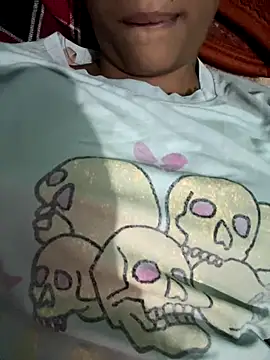 Snapshot of Romantic-jeeva chatting on 11, 9, 2025 Romantic-jeeva online show from 11, 9, 2025