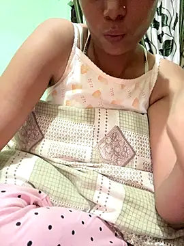 Snapshot of Romantic-jeeva chatting on 13, 9, 2025 Romantic-jeeva online show from 13, 9, 2025