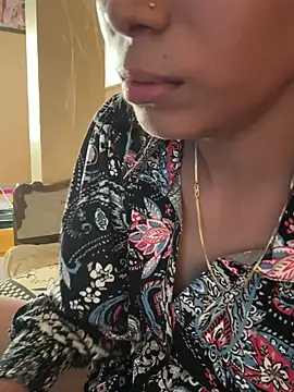 Snapshot of Romantic-jeeva chatting on 21, 9, 2025 Romantic-jeeva online show from 21, 9, 2025