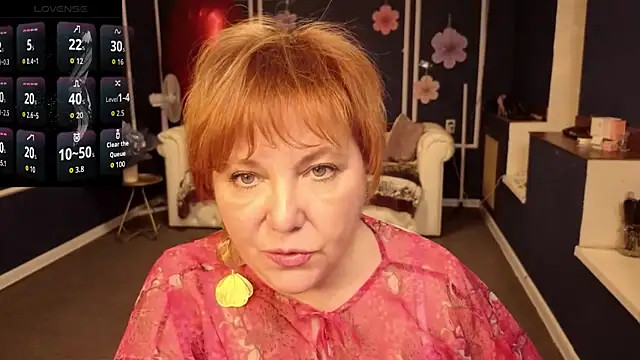 Snapshot of Kira_Kenett chatting on 13, 5, 2026 Kira Kenett online show from 13, 5, 2026