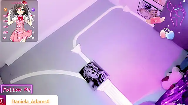 Daniela-AdamsXx online show from 22, 10, 2025