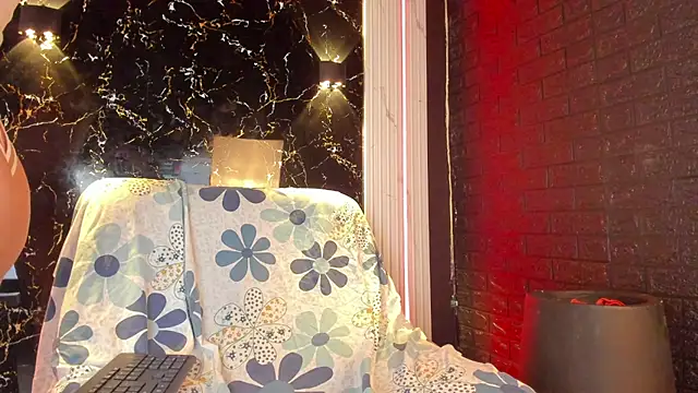 LolaXXXperience online show from 16, 10, 2025