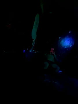 Snapshot of johnboones10 chatting on 23, 10, 2025 johnboones10 online show from 23, 10, 2025