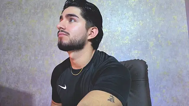 Snapshot of zayn_maximoff chatting on 25, 4, 2026 zayn maximoff online show from 25, 4, 2026