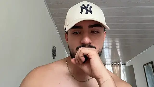 Snapshot of zayn_maximoff chatting on 30, 4, 2026 zayn maximoff online show from 30, 4, 2026