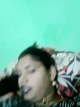 Snapshot of Anjali_220 chatting on 15, 10, 2025 Anjali 220 online show from 15, 10, 2025