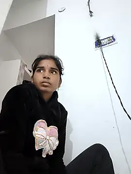 Hot-Soniya2 online show from 12, 1, 2026