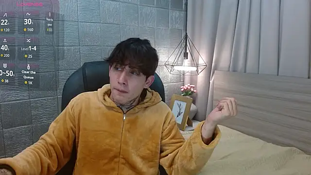 Iantwink18 online show from 9, 9, 2025