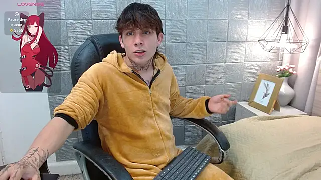 Iantwink18 online show from 18, 9, 2025