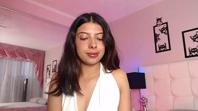 Maia Reficco online show from 13, 11, 2025