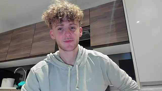 DominantAlex18 online show from 19, 12, 2025