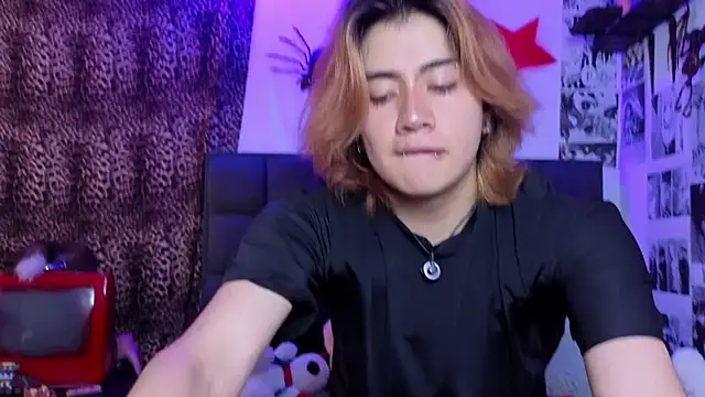 Vamps Lovers online show from 3, 12, 2025