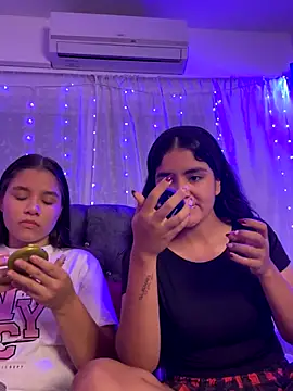 Ashley and Zoe online show from 9, 9, 2025