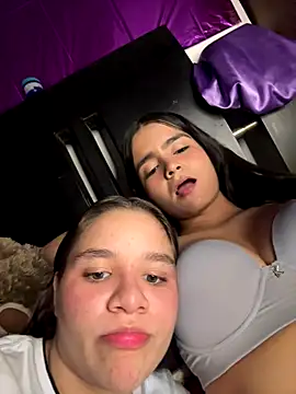 Ashley and Zoe online show from 2, 11, 2025