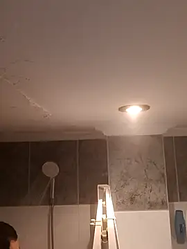 Snapshot of Hitman6911 chatting on 6, 10, 2025 Hitman6911 online show from 6, 10, 2025