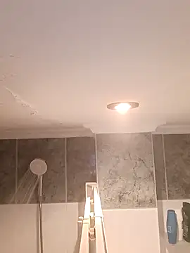 Snapshot of Hitman6911 chatting on 12, 10, 2025 Hitman6911 online show from 12, 10, 2025