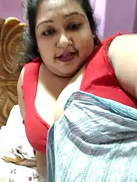 Snapshot of hotbhabhi011 chatting on 13, 4, 2026 hotbhabhi011 online show from 13, 4, 2026