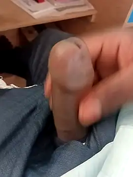 Snapshot of blackdick44 chatting on 10, 9, 2025 blackdick44 online show from 10, 9, 2025